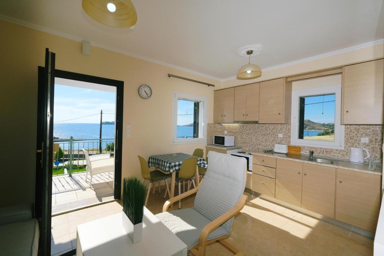 Captains View Apartments Plati  Exterior photo